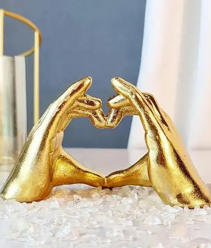 GOLDHEARTHANDDESKDECOR