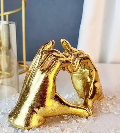 GOLDHEARTHANDDESKDECOR SHOWPIECE